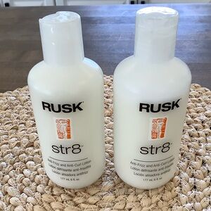 Bundle of 2 Rusk str8 anti frizz and anti curl lotion❤️❤️❤️❤️